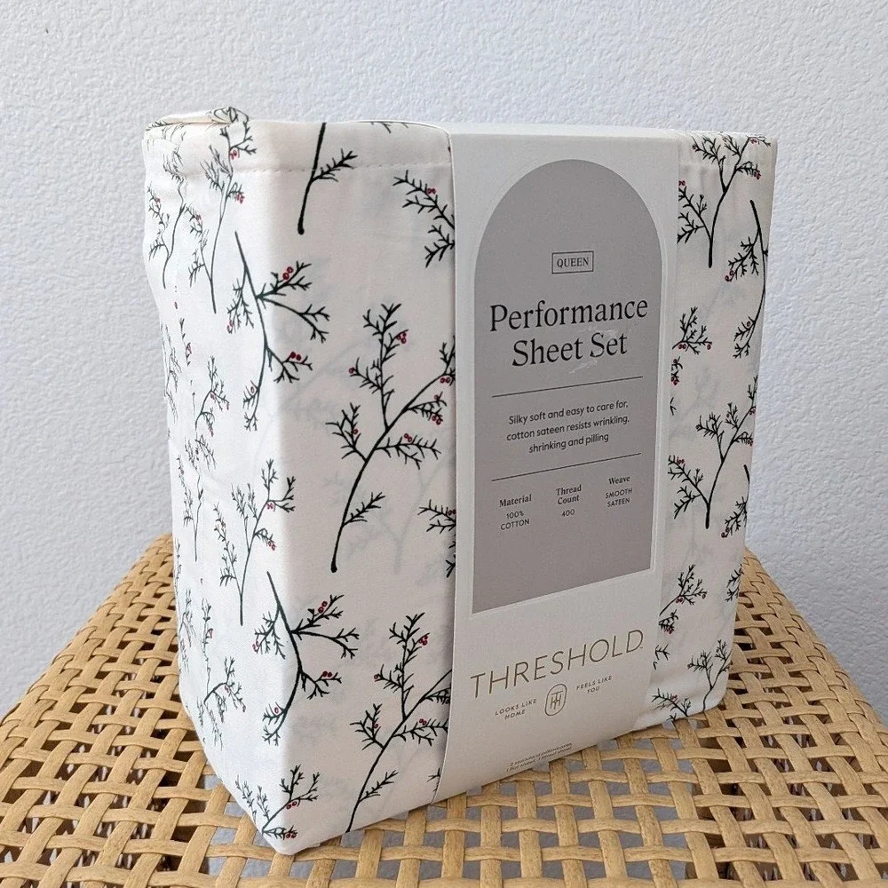 New Threshold Performance Sheets Set‎ Holly Print 400 Thread Count Queen